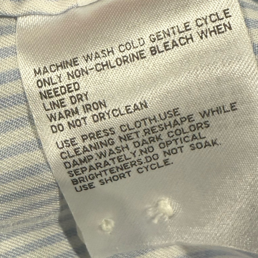 Uniqlo women Striped Button-Down Shirt - White and Blue - Picture 12 of 13